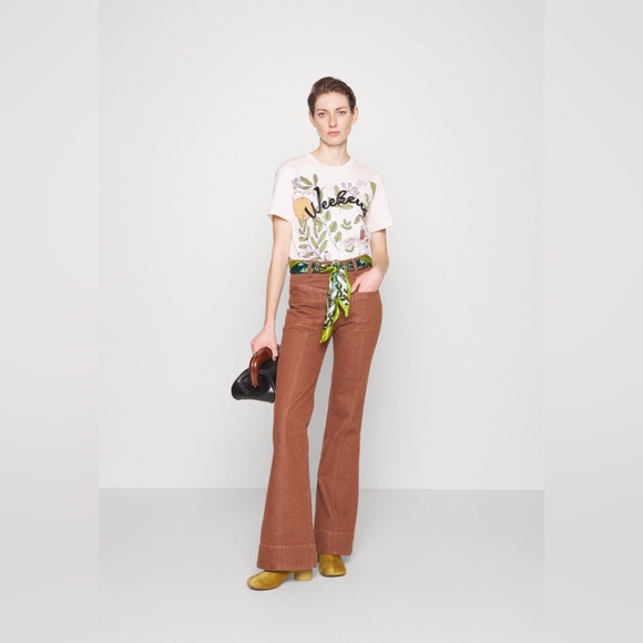 🔥NWT MaxMara Embroidered Tee - Picture 10 of 13